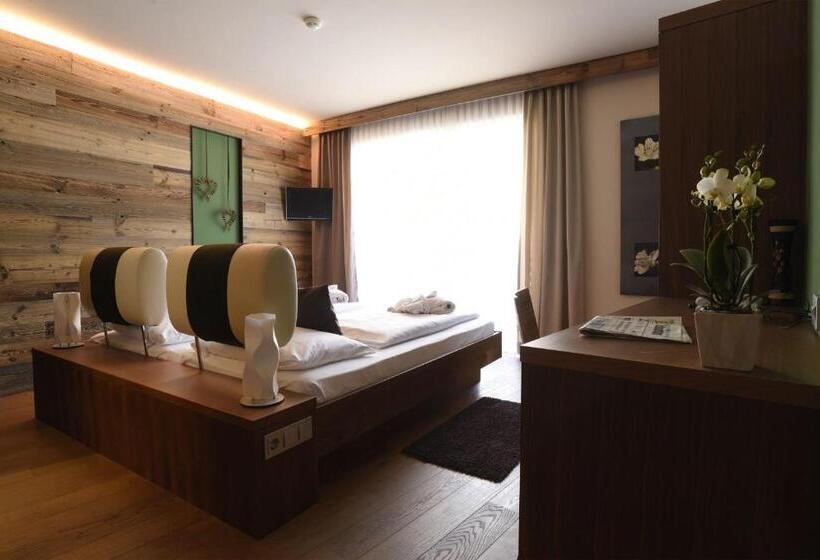 בית מלון כפרי Alia Appartements & Wellness