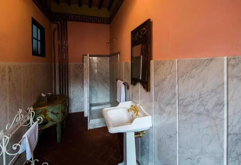 ホテル Castello Di Valenzano