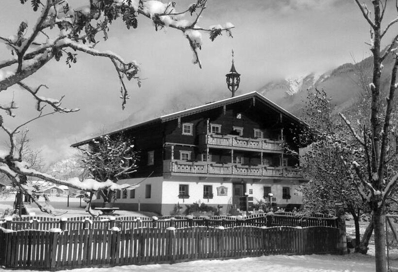 בית מלון כפרי Zittrauerhof   Urlaub Am Bauernhof Gastein