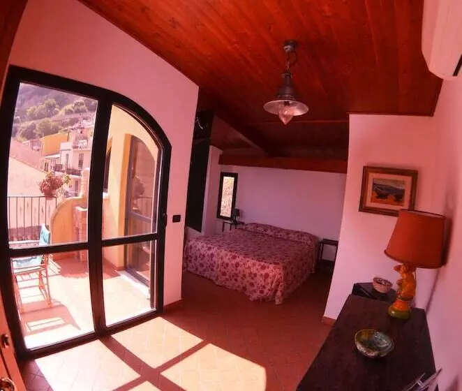 هتل Le Piccole Grotte