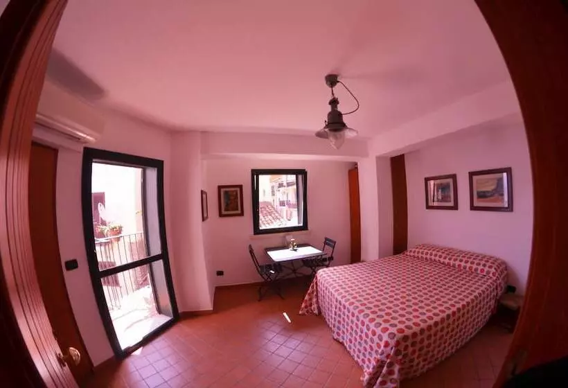 هتل Le Piccole Grotte