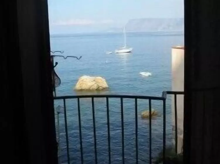 هتل Le Piccole Grotte