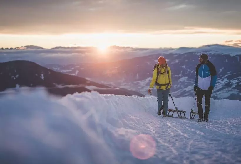 ホテル Millanderhof