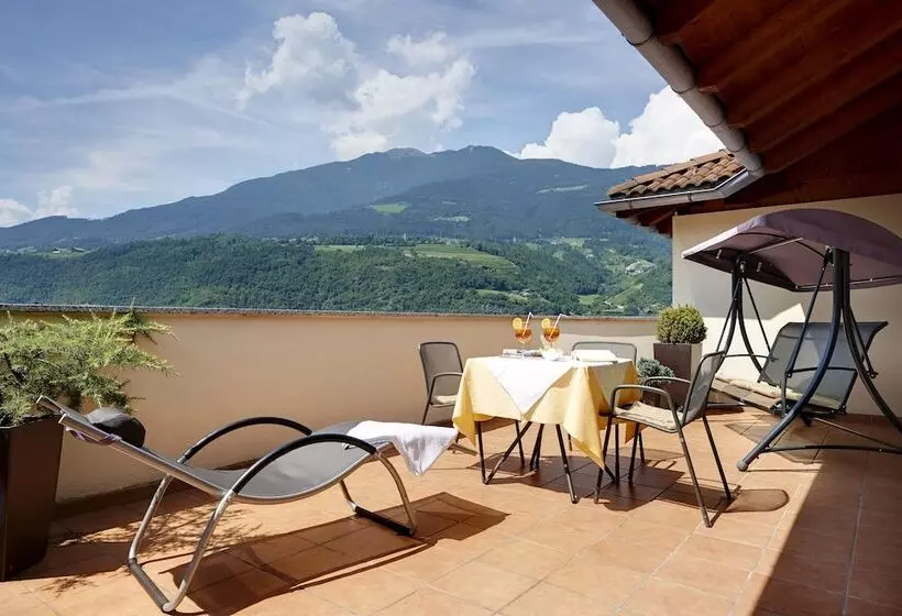 ホテル Millanderhof