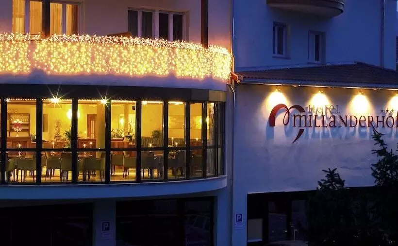 ホテル Millanderhof