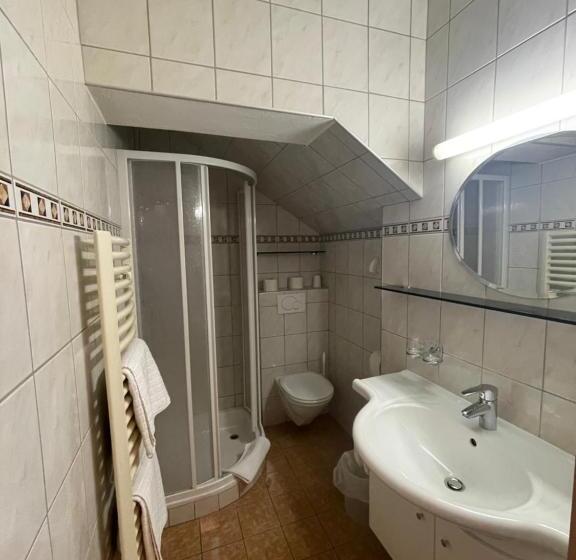 فندق Restaurant Pension Dorfwirt