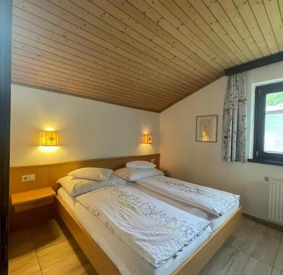 Отель Restaurant Pension Dorfwirt