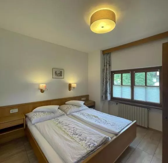 Отель Restaurant Pension Dorfwirt