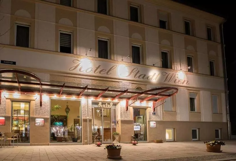 ホテル Stadt Wien