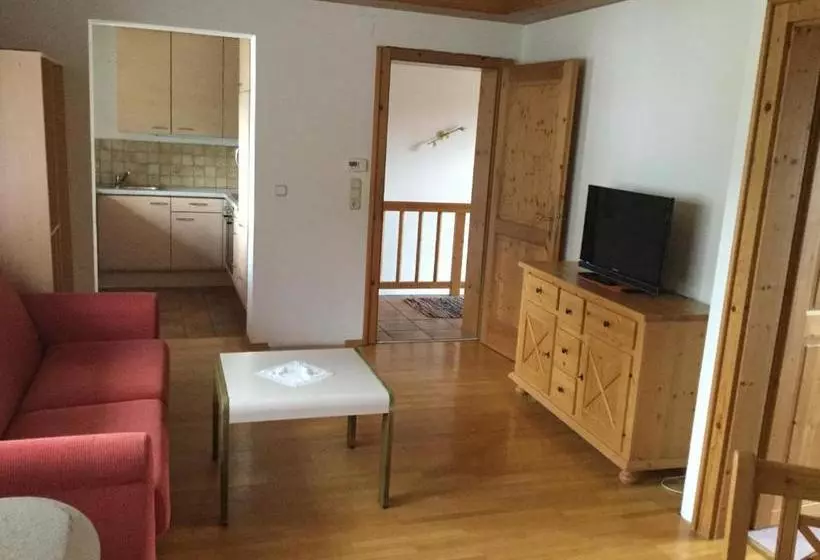 ペンション Jugendgästehaus Oberau