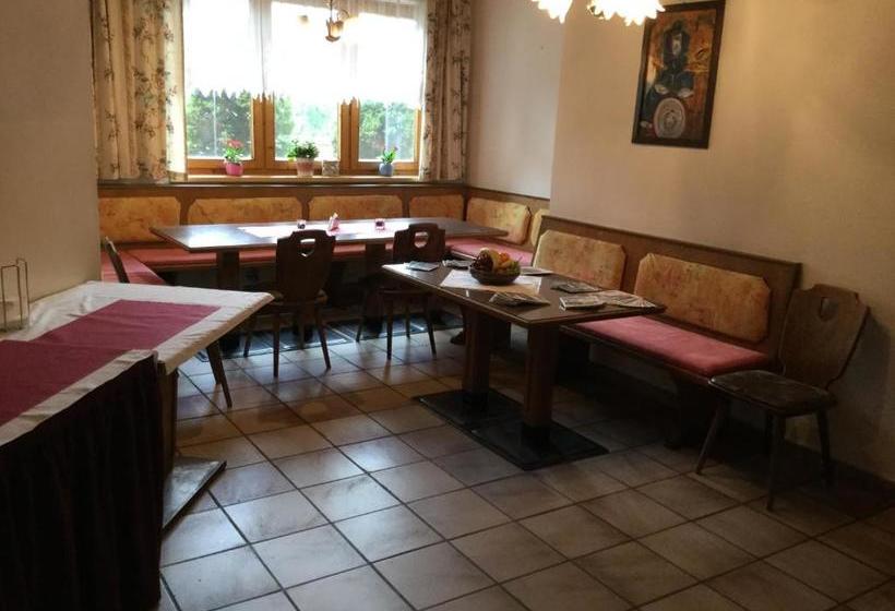 Пансион Jugendgästehaus Oberau