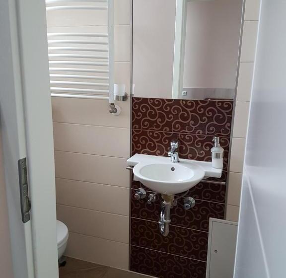 ベッドアンドブレックファースト Pension Im Bett