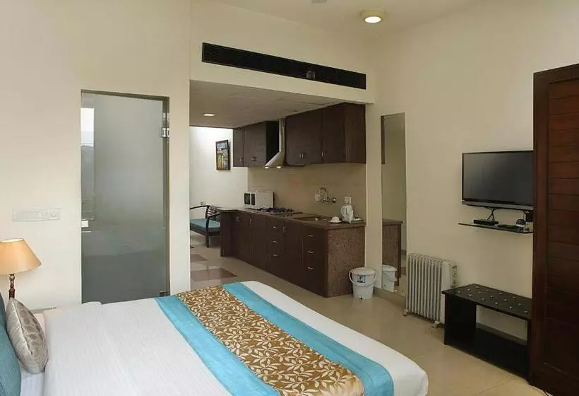 호텔 Ahuja Residency Parklane, Gurgaon