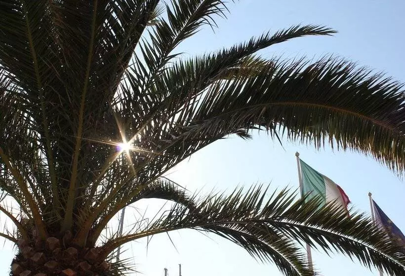 בית מלון כפרי Belmare