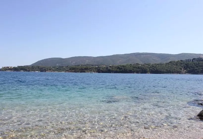 בית מלון כפרי Belmare