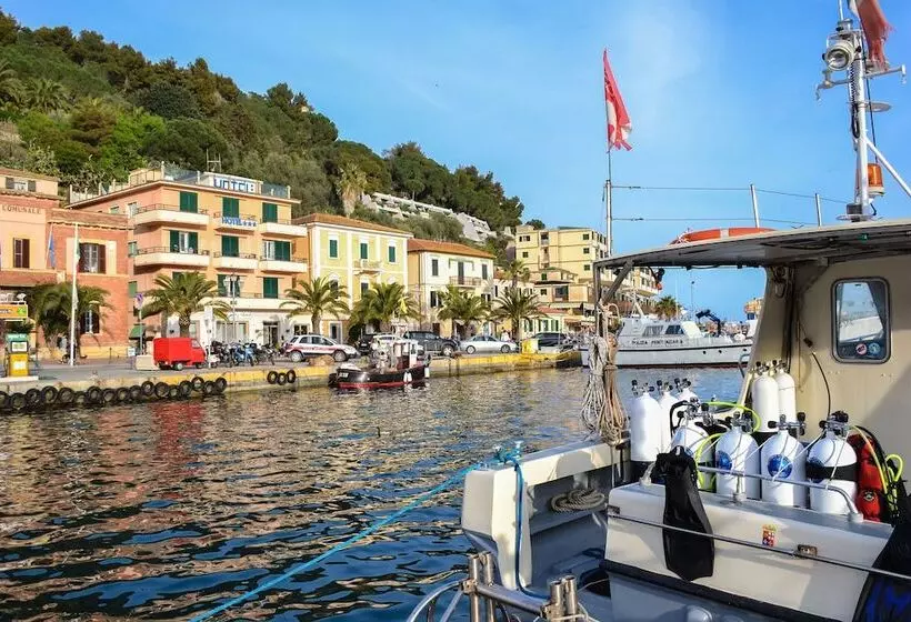 בית מלון כפרי Belmare