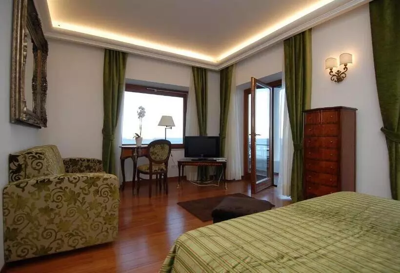 هتل Diva La Canzone Del Mare