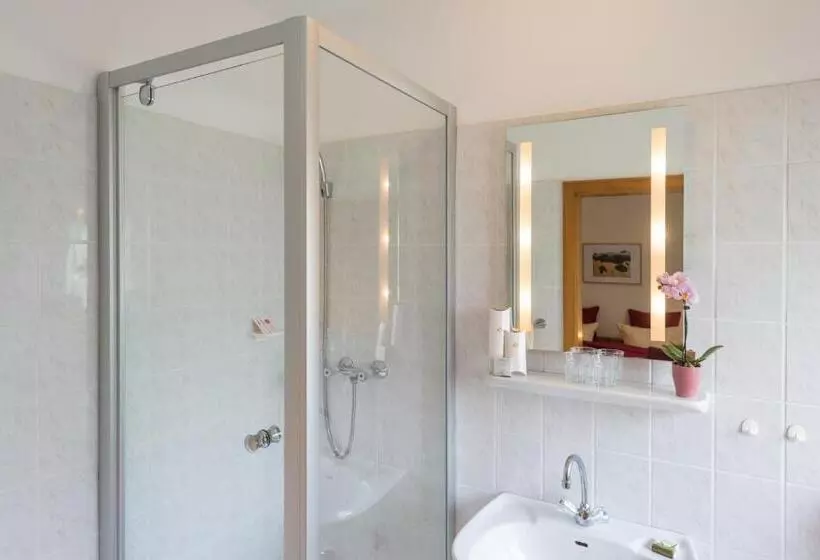 هتل Fontana   Adults Only