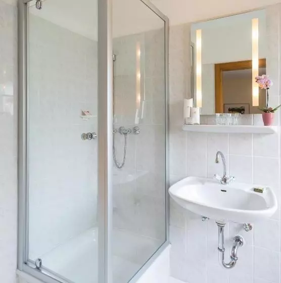 هتل Fontana   Adults Only