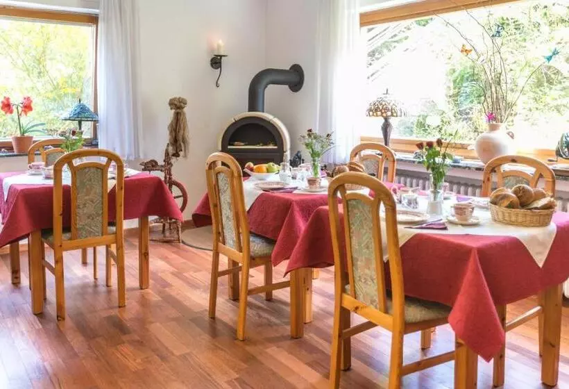 هتل Fontana   Adults Only