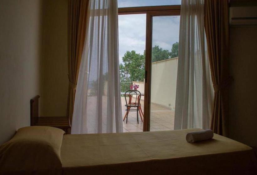 Отель Grand  Esperia