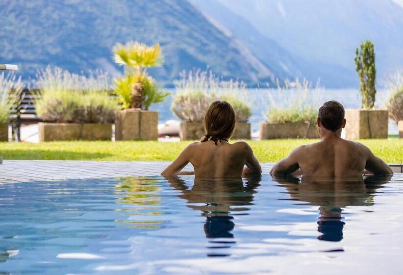 בית מלון כפרי Lido Blu Surf & Bike