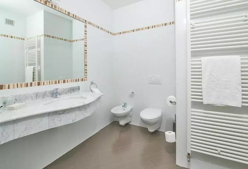 Отель Lido Blu Surf & Bike