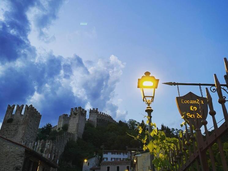 Отель Locanda Lo Scudo