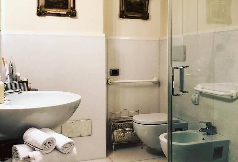 Отель Locanda Lo Scudo