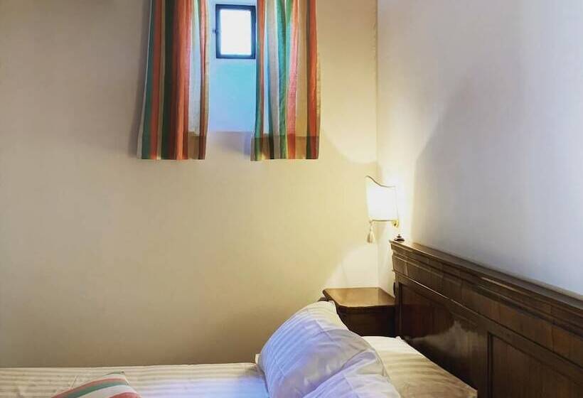 Отель Locanda Lo Scudo