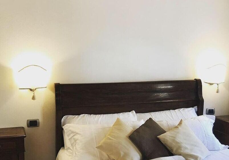 Отель Locanda Lo Scudo