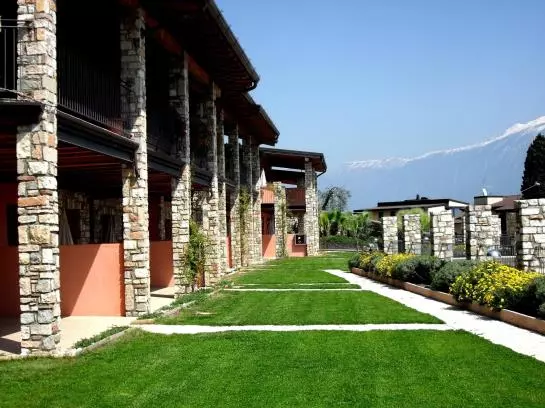 Residence Borgo Dei Limoni   Appartamenti Con Garage