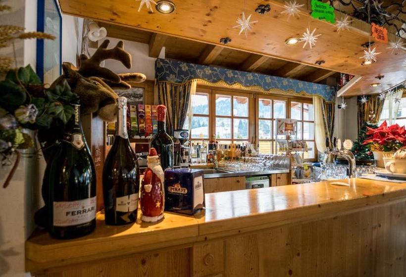 ホテル Sasso Rosso