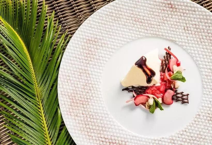 Отель Weinegg Wellviva Resort