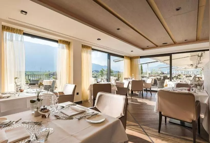 Отель Weinegg Wellviva Resort