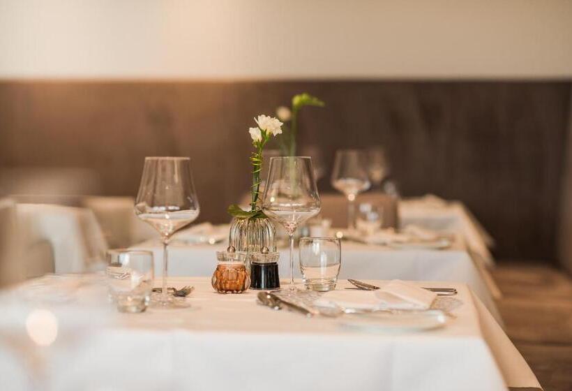 בית מלון כפרי Weinegg Wellviva Resort