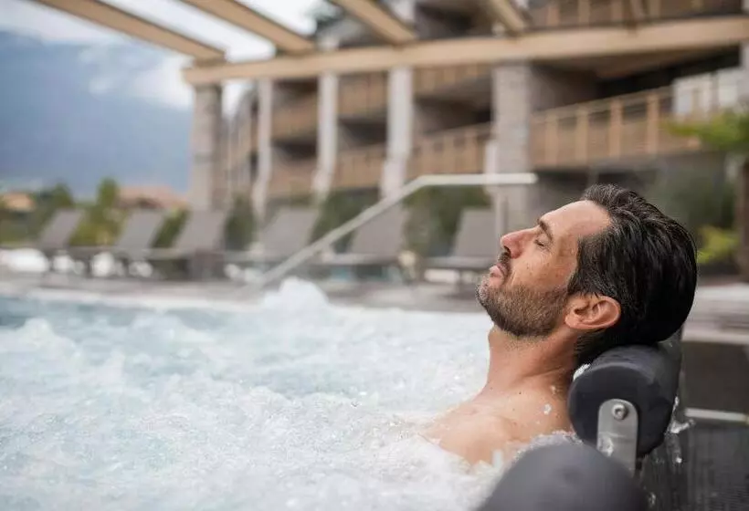 Отель Weinegg Wellviva Resort