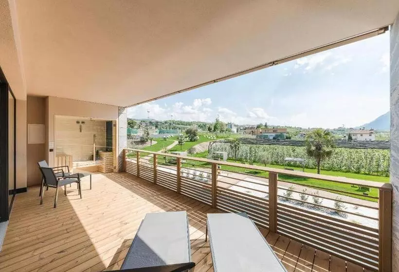 Отель Weinegg Wellviva Resort