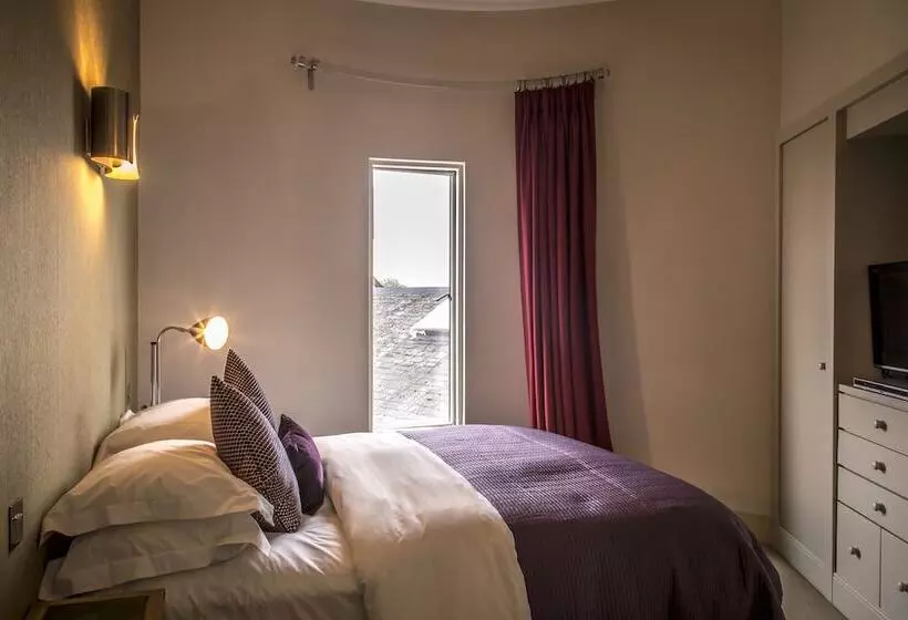 Отель York & Albany