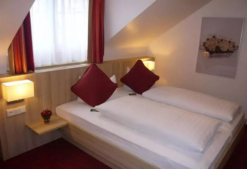 ホテル Zur Traube