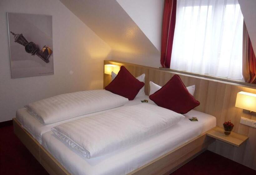 בית מלון כפרי Zur Traube