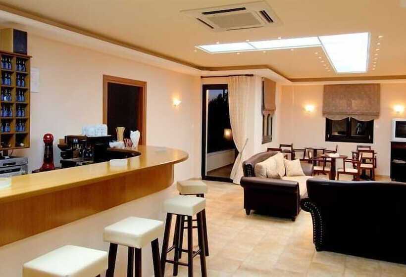 Palirria Hotel & Studios