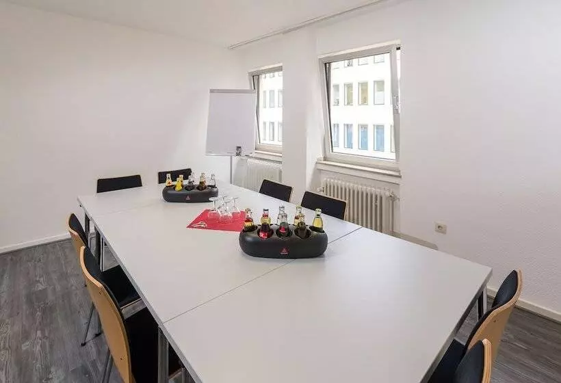 ペンション Djh Jugendgästehaus Adolph Kolping