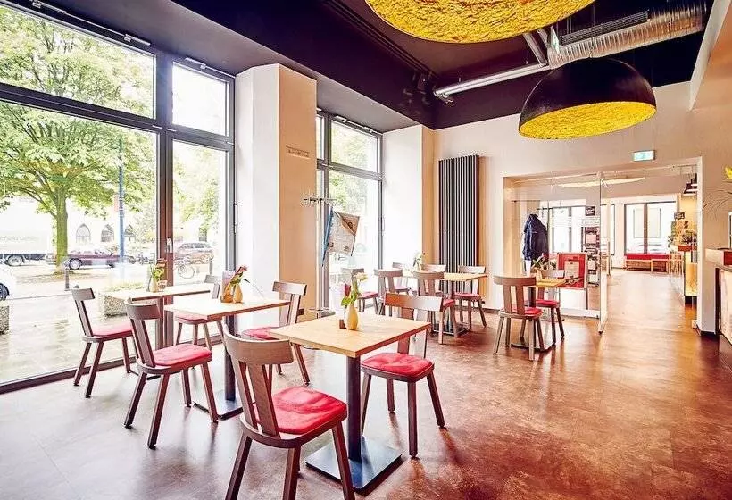 ペンション Djh Jugendgästehaus Adolph Kolping