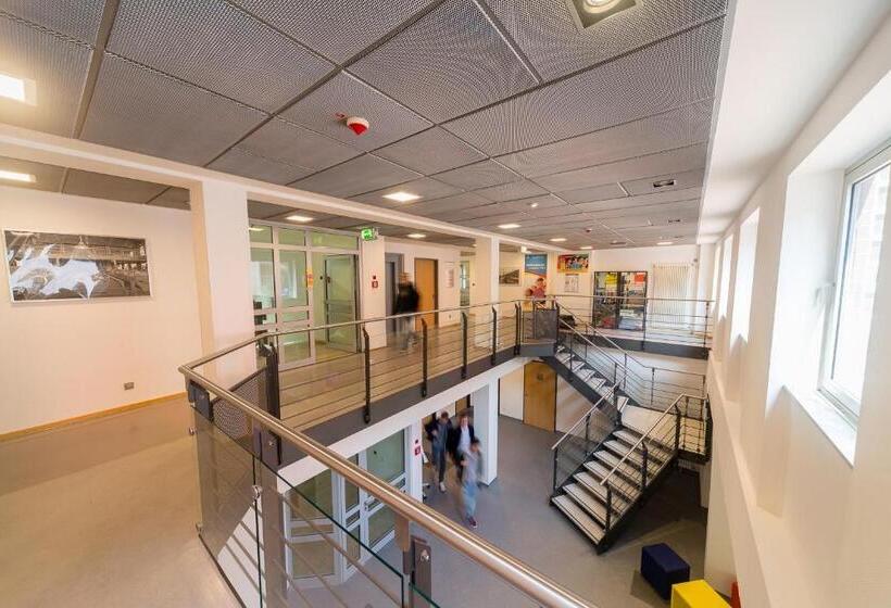 پانسیون Djh Jugendgästehaus Adolph Kolping