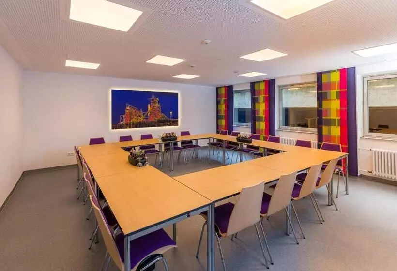 ペンション Djh Jugendgästehaus Adolph Kolping