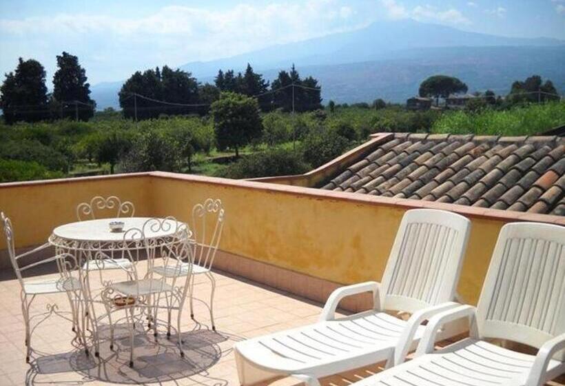 إقامة Oasi Del Fiumefreddo