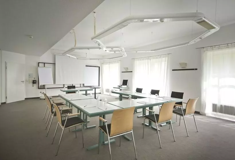 Отель Am Kurpark Spath