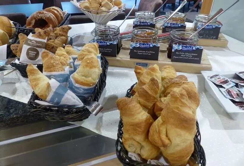 Отель Am Kurpark Spath