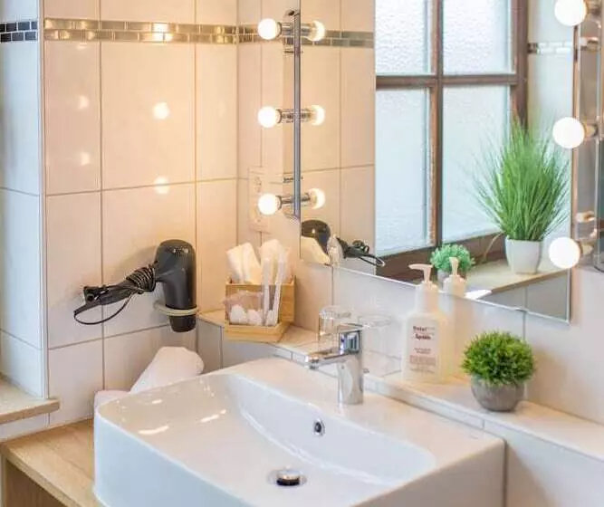 Отель Am Kurpark Spath